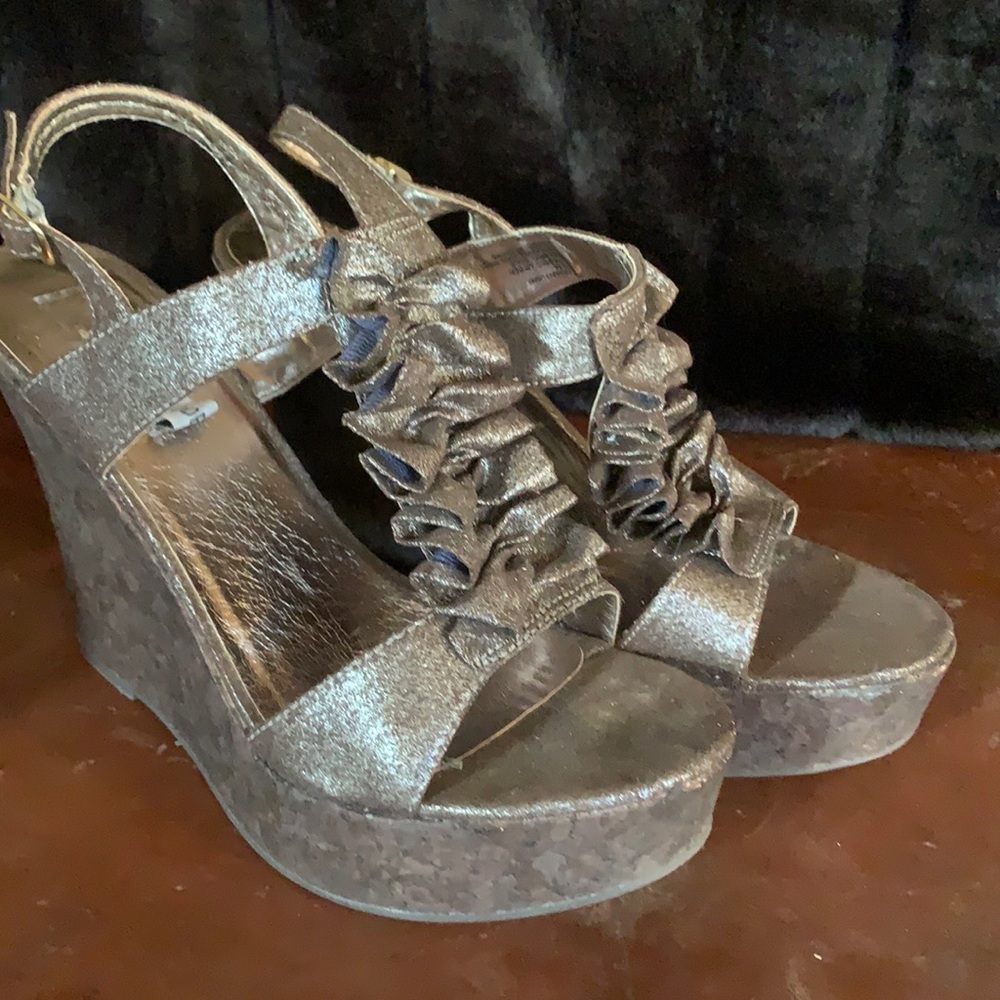 Steve Madden platform shoes quantum nine medium